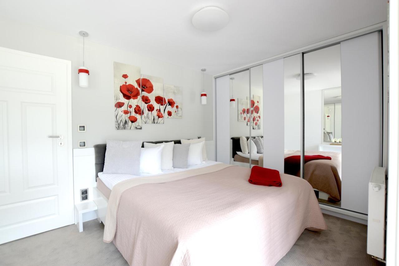 Apartamenty Sun ชเจอร์ค ภายนอก รูปภาพ